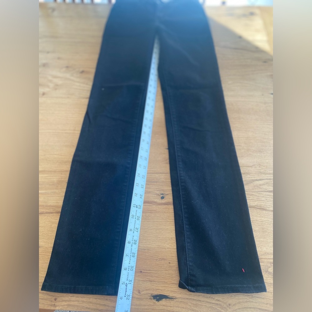 Levi’s Signature Totally Shaping Gold Straight Jeans Black Women’s 2 Long Prelo - Picture 2 of 8